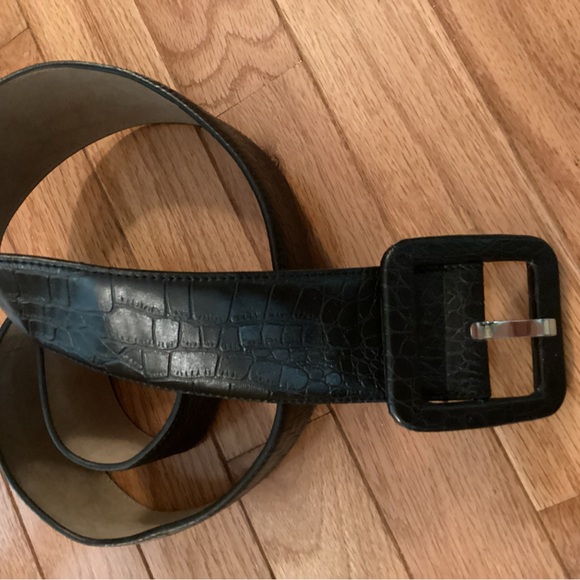 Ann Taylor Accessories - ANN TAYLOR 2” WIDE BLACK CROCODILE EMBOSSED LEATHER BELT EXCELLENT CONDITION